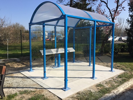 abri fumeurs Paris 28420