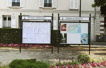 Fontainebleau vitrine affichage municipale vitrine 350